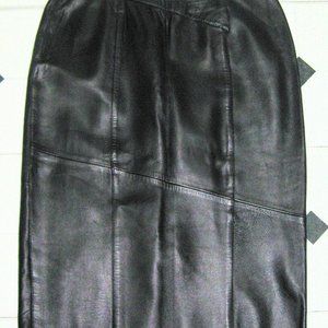 Black butter soft leather skirt. L